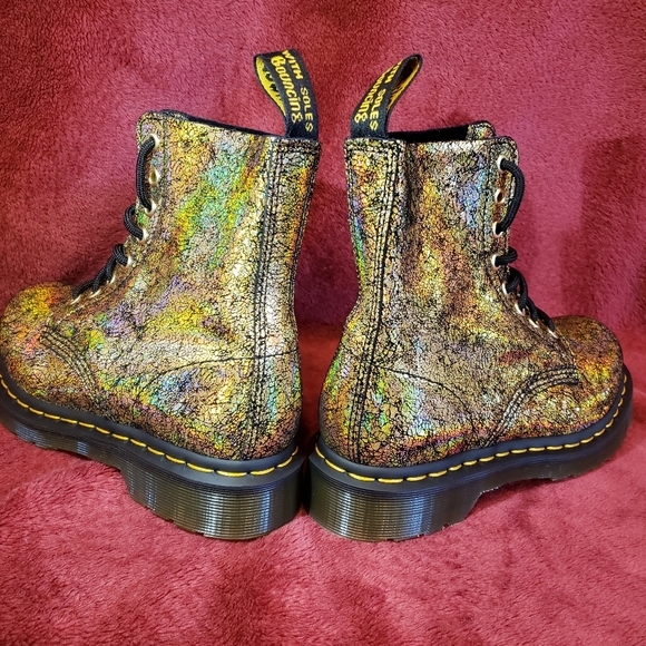 Dr. Martens Pascal Metalic Gold Crackl… - Picture 5 of 8